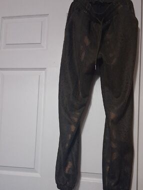 AKIRA Olive / Tan Animal Print Jogger Pants Sz L. Elastic Waist $24